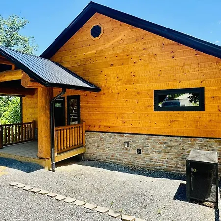 Villa Smoky Bearings Hot Tub